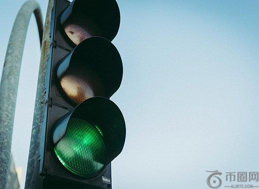 美国证券交易委员会批准灰度的多加密货币基金