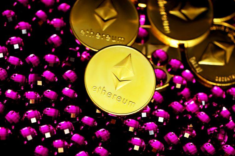 以太坊未平仓合约价格跌破 4,000 美元，创 2024 年以来最大跌幅