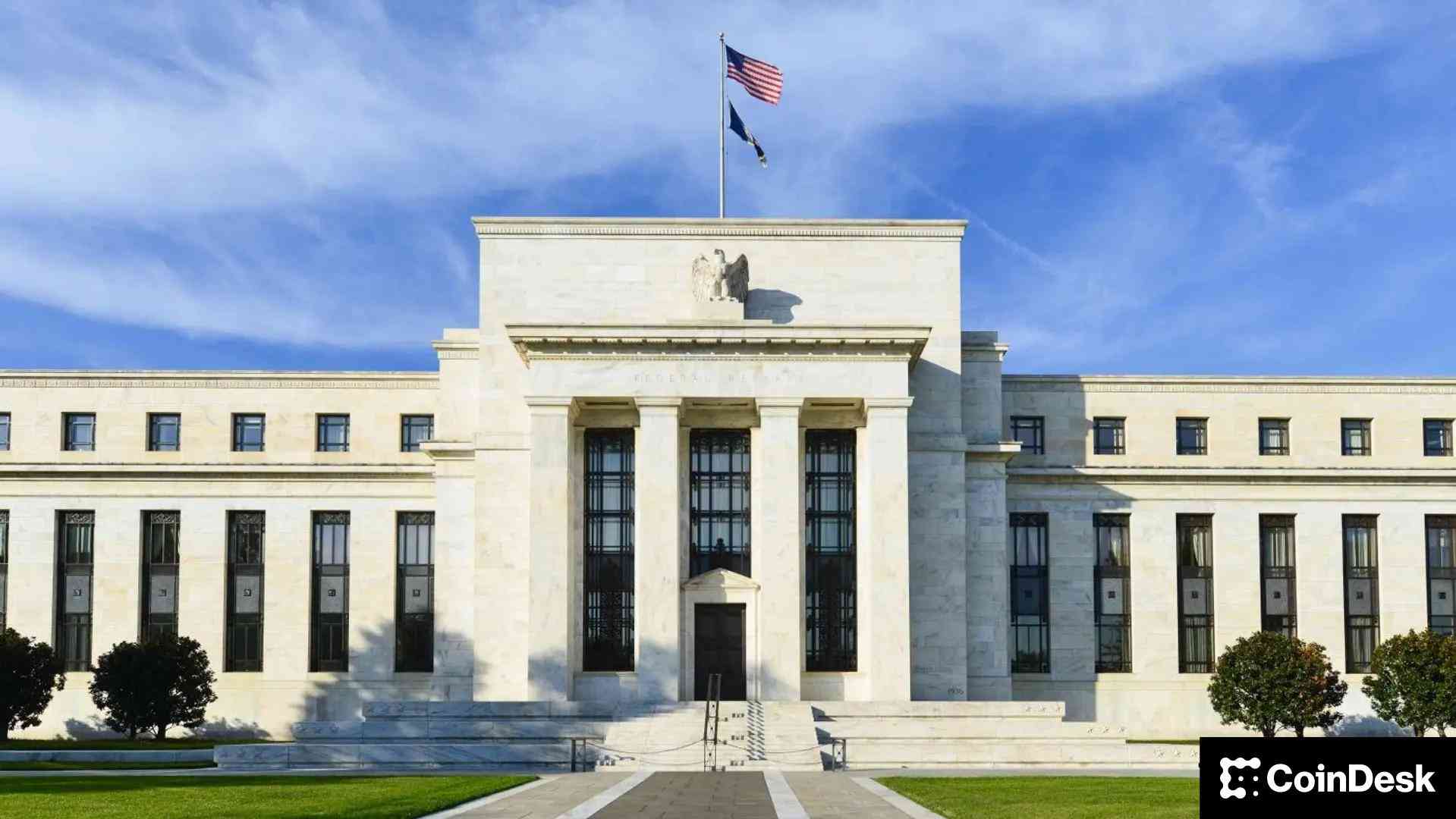 美联储利率决议前，稳定币流入量上升：Crypto Daybook Americas