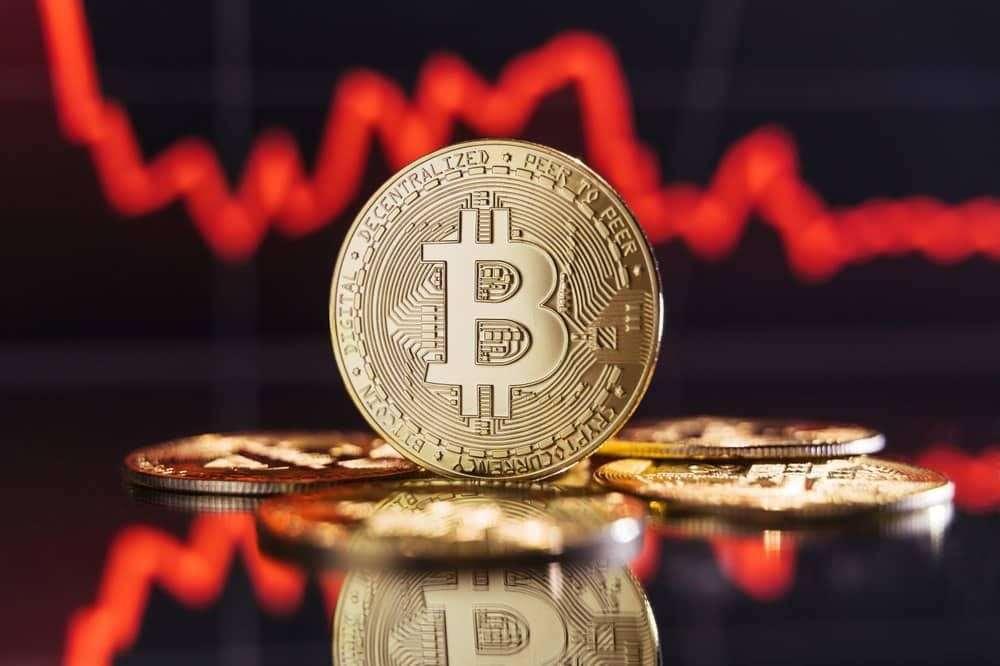 华尔街专家揭示比特币价格暴跌的原因